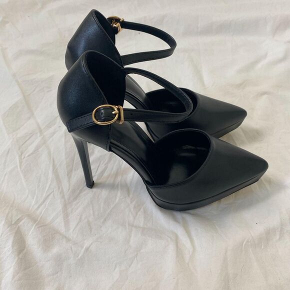 Black Faux Leather Gold Clasp Strap Vampy Gothic Platform Pointy Stiletto Heels - Picture 4 of 8